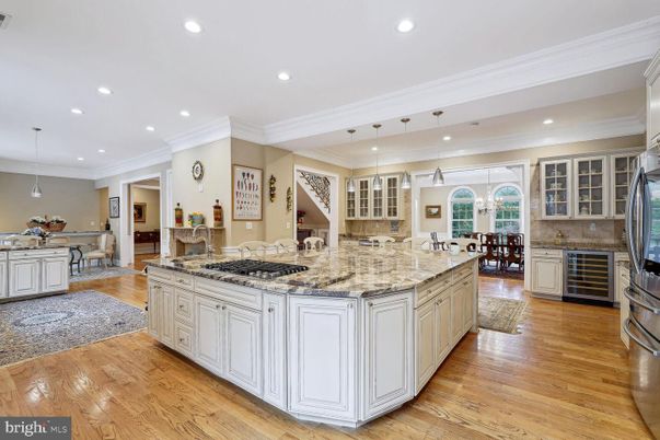 Dining room, Interior, Kitchen, Living room, Pendant Lights, Recessed Lighting, Wood Texture Flooring