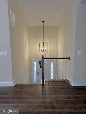 Interior, Pendant Lights, Wood Texture Flooring