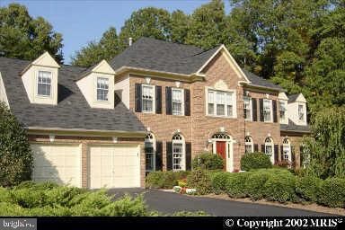 Attached, Exterior, Facade, Brick Facade, Georgian