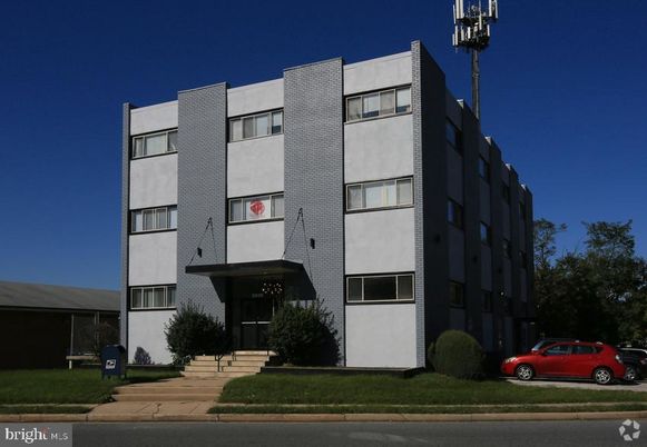 Exterior, Facade, Condo Building