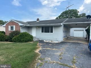 Attached, Backyard, Exterior, Facade, Ranch