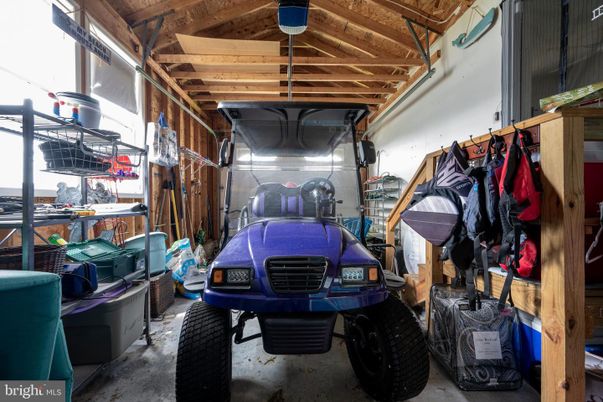 Garage, Interior, Wooden Beams, Wooden Ceilings