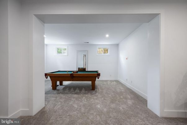 Billiard Table, Game Room, Interior, Recessed Lighting