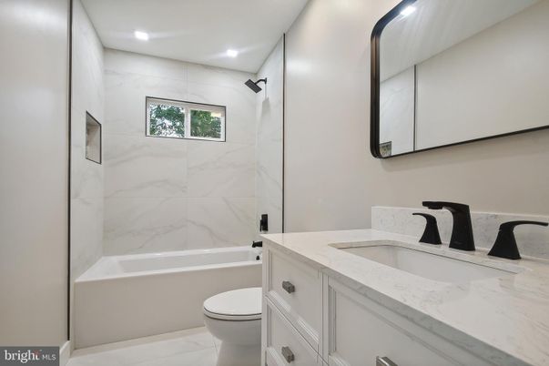 Bathroom, Interior, Marble Walls, Recessed Lighting