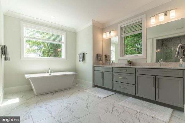 Bathroom, Dual Sink Vanities, Free Standing Baths, Interior, Marble, Recessed Lighting