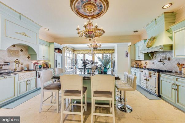 Chandelier, Dining room, Interior, Kitchen, Recessed Lighting