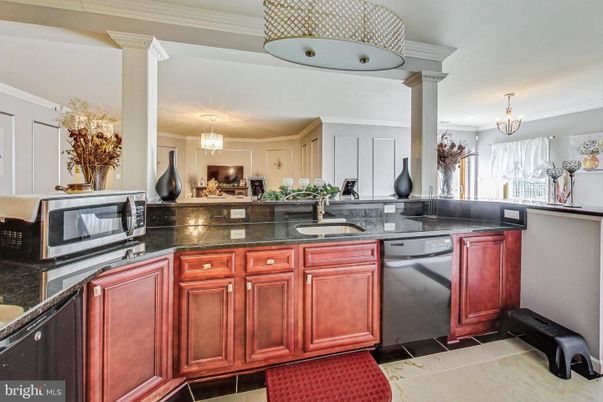 Chandelier, Interior, Kitchen