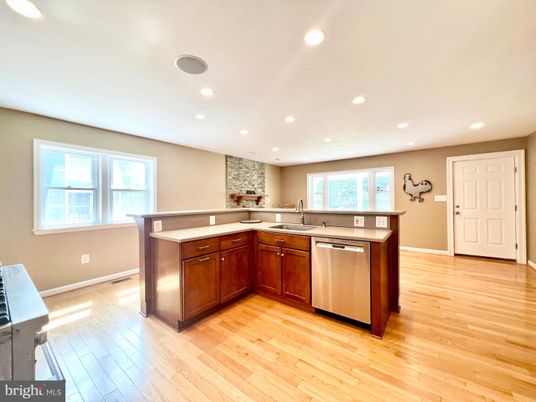 Interior, Kitchen, Recessed Lighting, Wood Texture Flooring