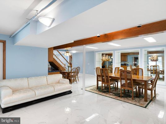 Dining room, Interior, Marble