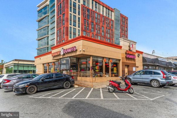 Exterior, Facade, Condo Building