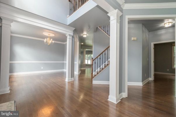Chandelier, Empty room, Interior, Wood Texture Flooring