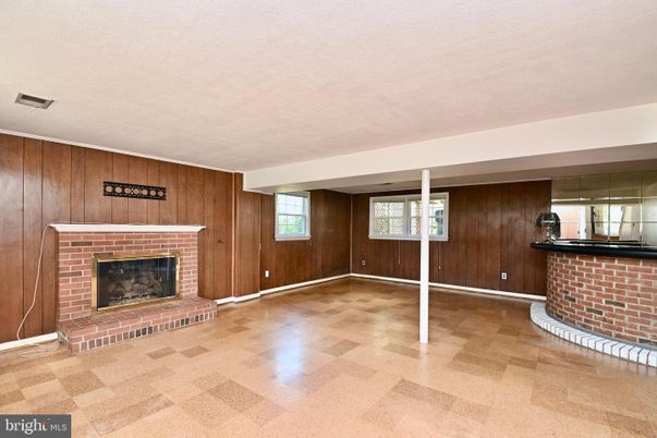 Empty room, Fireplace, Interior, Wooden Walls