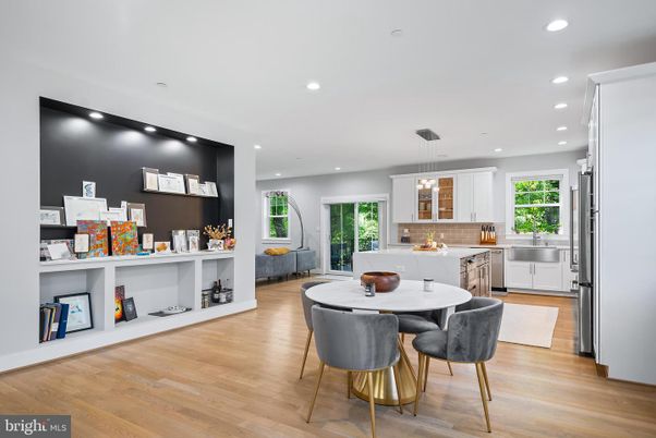Dining room, Interior, Kitchen, Pendant Lights, Recessed Lighting, Wood Texture Flooring