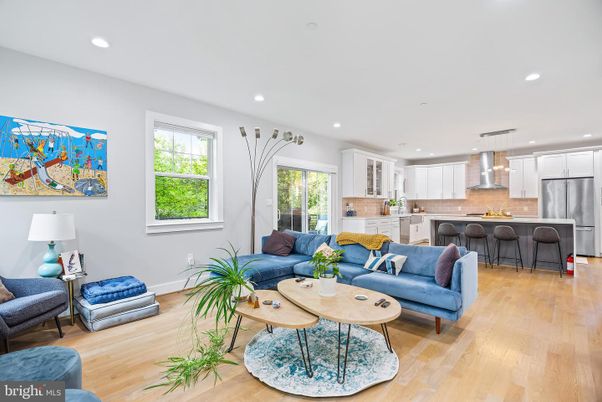 Interior, Kitchen, Living room, Pendant Lights, Recessed Lighting, Stainless Steel Appliances, Wood Texture Flooring