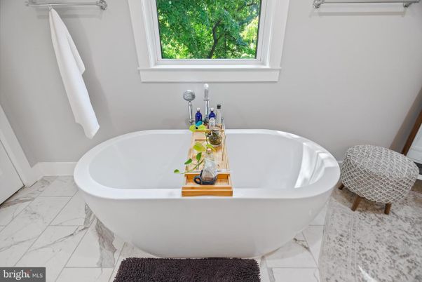Bathroom, Free Standing Baths, Interior, Marble
