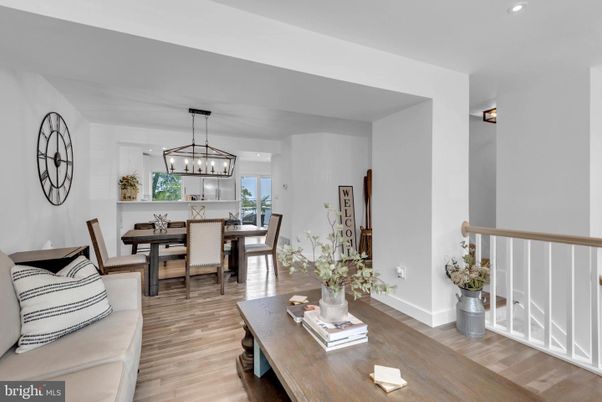 Dining room, Interior, Pendant Lights, Recessed Lighting, Wood Texture Flooring