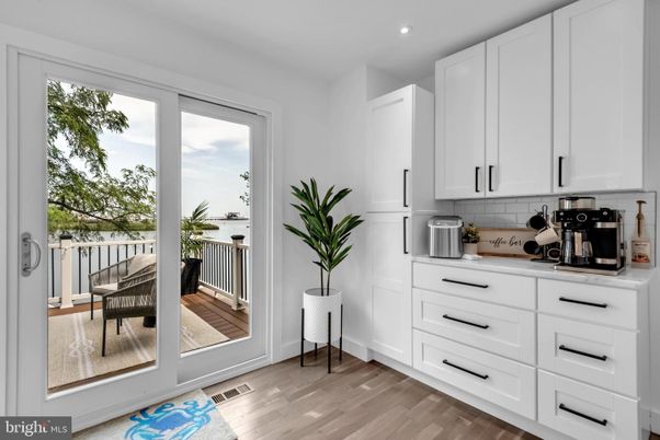 Interior, Kitchen, Recessed Lighting, Water, Wood Texture Flooring
