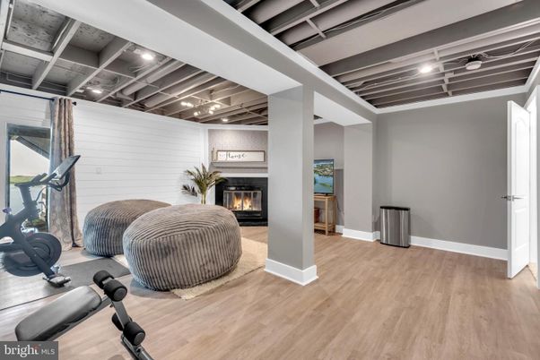 Fireplace, Fitness Equipment, Interior, Wood Texture Flooring