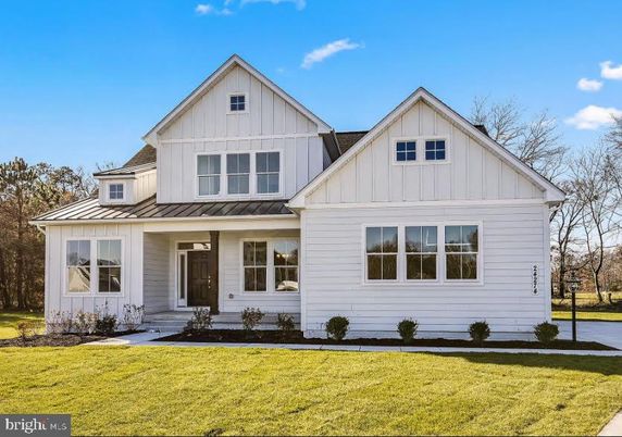 Exterior, Facade, Farmhouse