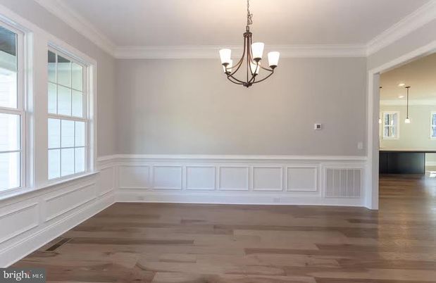 Chandelier, Empty room, Interior, Pendant Lights, Wood Texture Flooring