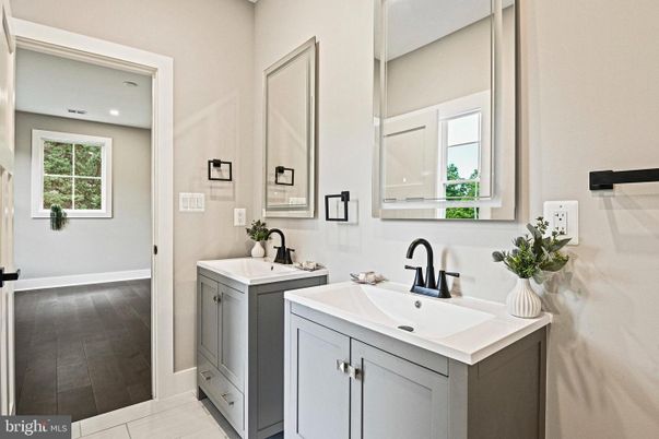 Bathroom, Dual Sink Vanities, Interior, Recessed Lighting, Wood Texture Flooring