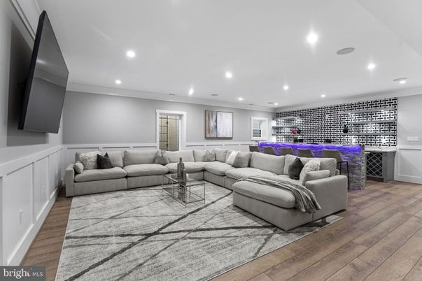 Interior, Living room, Recessed Lighting, Wood Texture Flooring