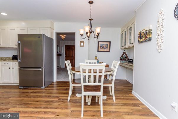 Chandelier, Dining room, Interior, Kitchen, Recessed Lighting, Wood Texture Flooring