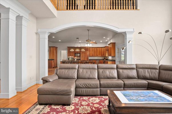 Interior, Kitchen, Living room, Pendant Lights, Recessed Lighting, Wood Texture Flooring