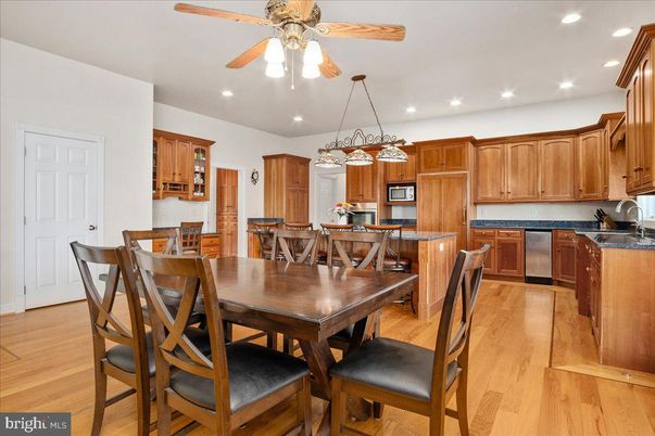 Chandelier, Dining room, Interior, Kitchen, Pendant Lights, Recessed Lighting, Wood Texture Flooring
