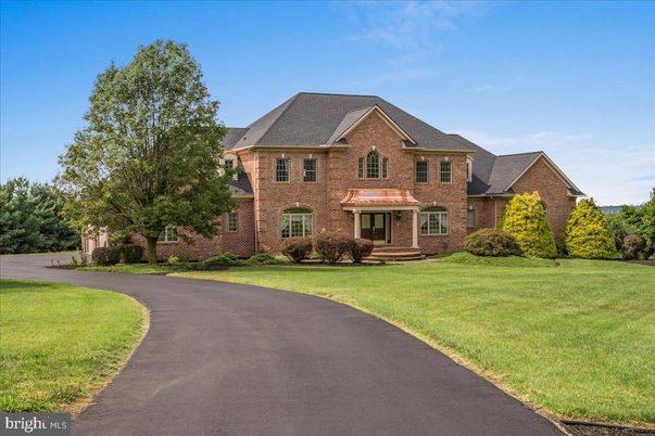 Exterior, Facade, Brick Facade, French Provincial