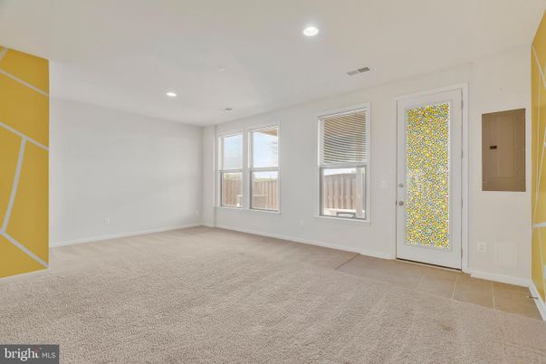 Empty room, Interior, Recessed Lighting