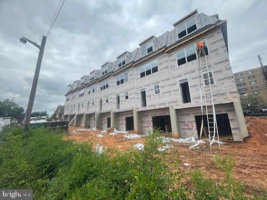Exterior, Facade, Condo Building