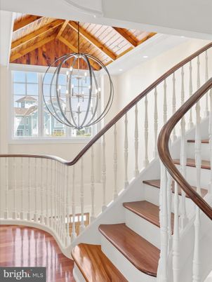 Interior, Pendant Lights, Wooden Beams, Wooden Ceilings, Wood Texture Flooring