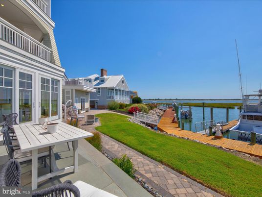 Exterior, Lake, Water