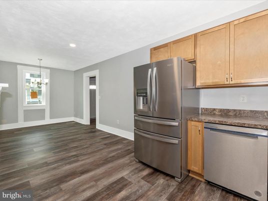 Chandelier, Interior, Kitchen, Recessed Lighting, Stainless Steel Appliances, Wood Texture Flooring