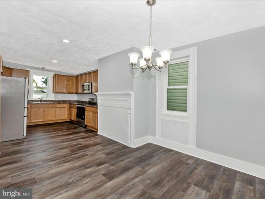 Chandelier, Interior, Kitchen, Recessed Lighting, Wood Texture Flooring