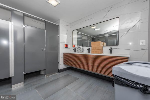 Elevator, Interior, Recessed Lighting