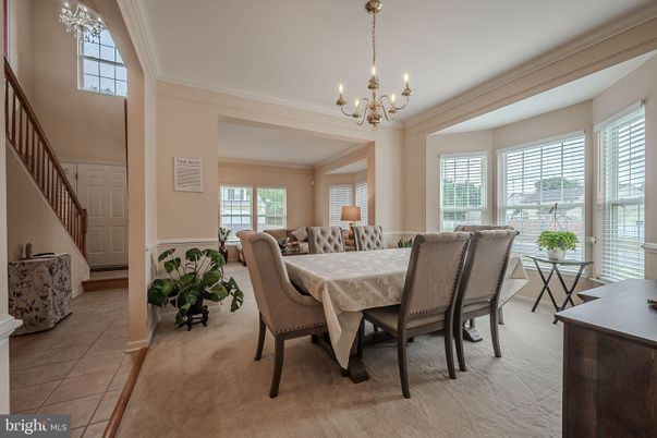 Chandelier, Dining room, Interior