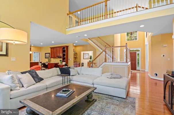 Dining room, Interior, Kitchen, Living room, Recessed Lighting, Wood Texture Flooring