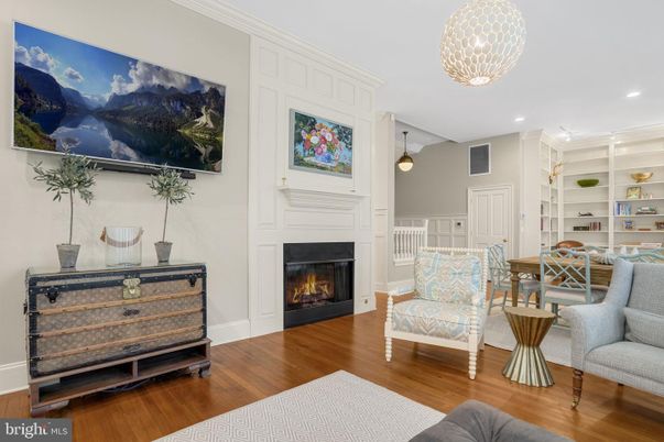 Dining room, Fireplace, Interior, Pendant Lights, Recessed Lighting, Wood Texture Flooring