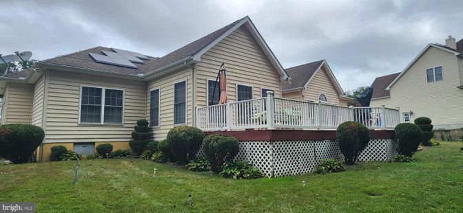 Exterior, Solar Panels