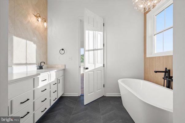 Bathroom, Dual Sink Vanities, Free Standing Baths, Interior