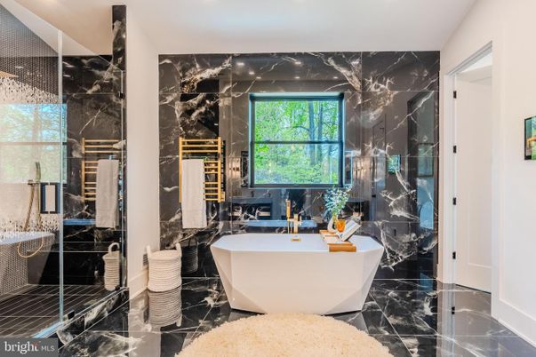 Bathroom, Free Standing Baths, Interior, Marble, Marble Walls, Recessed Lighting