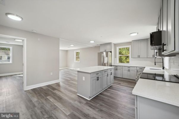 Interior, Kitchen, Recessed Lighting, Wood Texture Flooring
