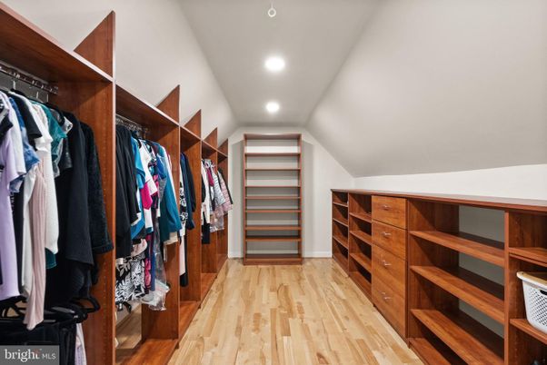 Interior, Recessed Lighting, Walk-in Closets, Wood Texture Flooring
