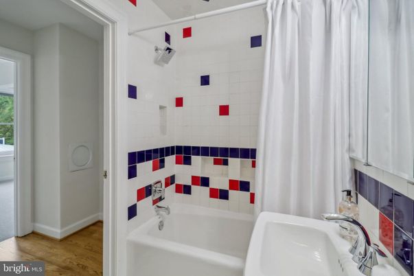 Bathroom, Interior, Wood Texture Flooring