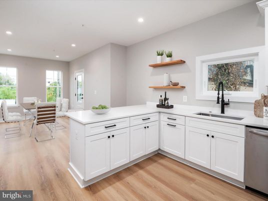 Dining room, Interior, Kitchen, Recessed Lighting, Wood Texture Flooring