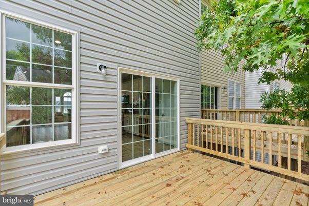 Exterior, Wood Texture Flooring