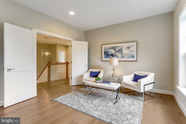 Interior, Living room, Pendant Lights, Recessed Lighting, Wood Texture Flooring
