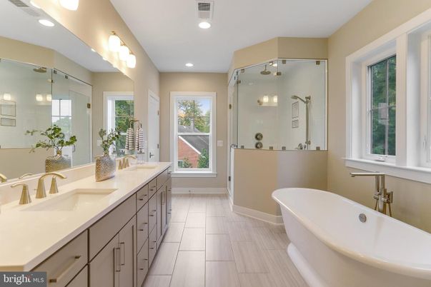 Bathroom, Dual Sink Vanities, Free Standing Baths, Glass Shower, Interior, Recessed Lighting